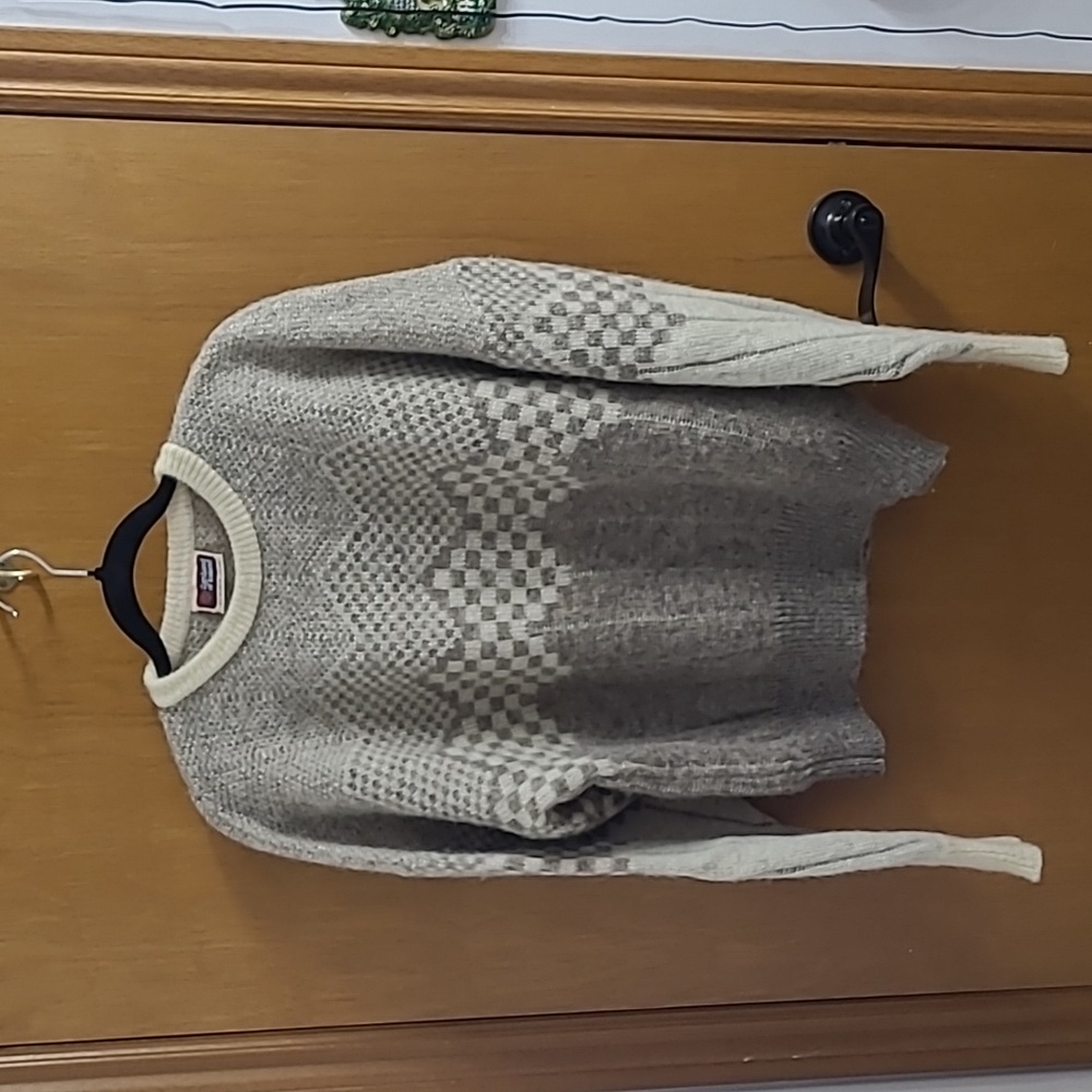Samband of Iceland 100% Pure New Wool Sweater Made in Iceland
